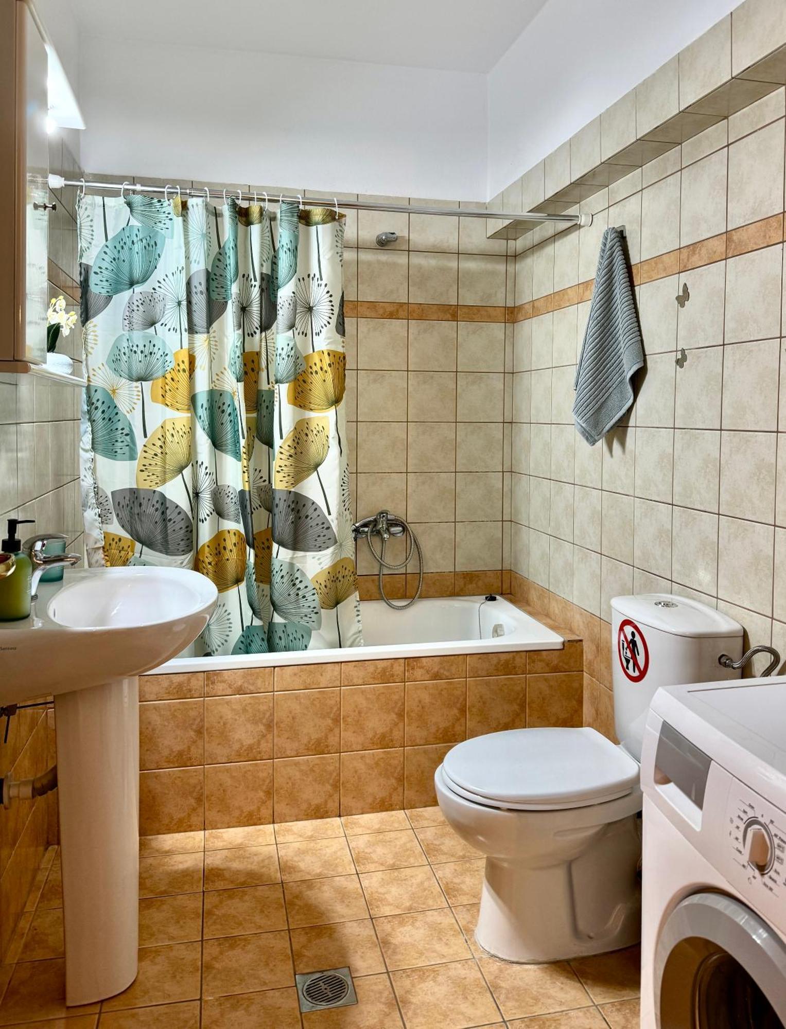 Agis Appartement Kavala Buitenkant foto